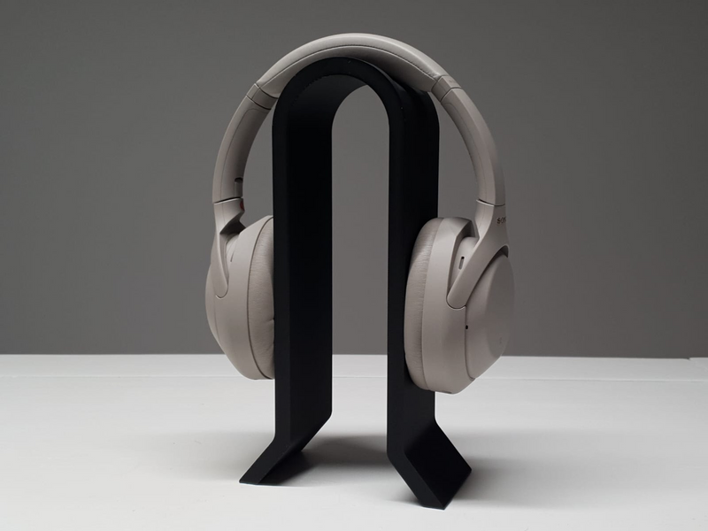 Modern Headphone Holder - 3D printed in Canada by UMore3D