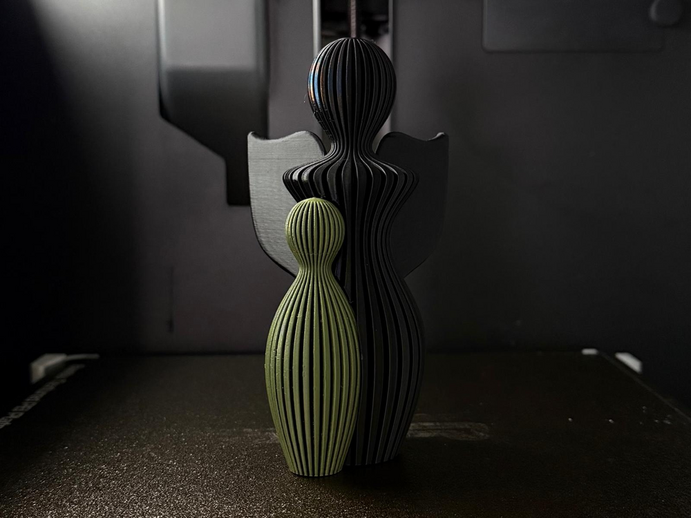 Guardian Angel with Child Statue - 3D printed in Canada by UMore3D