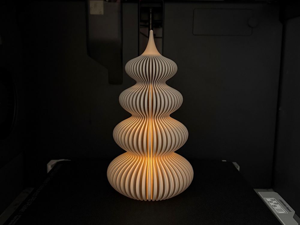 Modern Christmas Tree - 3D printed in Canada by UMore3D