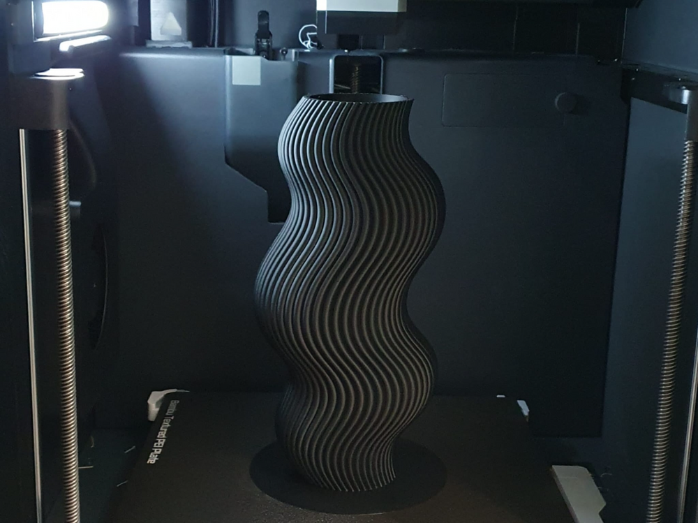 Modern Wavy Vase - 3D printed in Canada by UMore3D